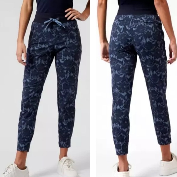 Athleta Trekkie North Printed Jogger Pants Navy Floral Print Size 8 - Picture 1 of 11